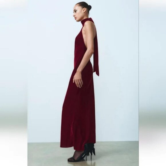 Zara Dresses & Skirts - ZARA LONG HALTER DRESS